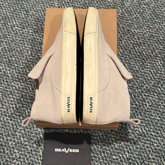 SeaVees Suede Huntington Middie Sneaker in Oyster Color Size 9 In Box - Picture 6 of 10